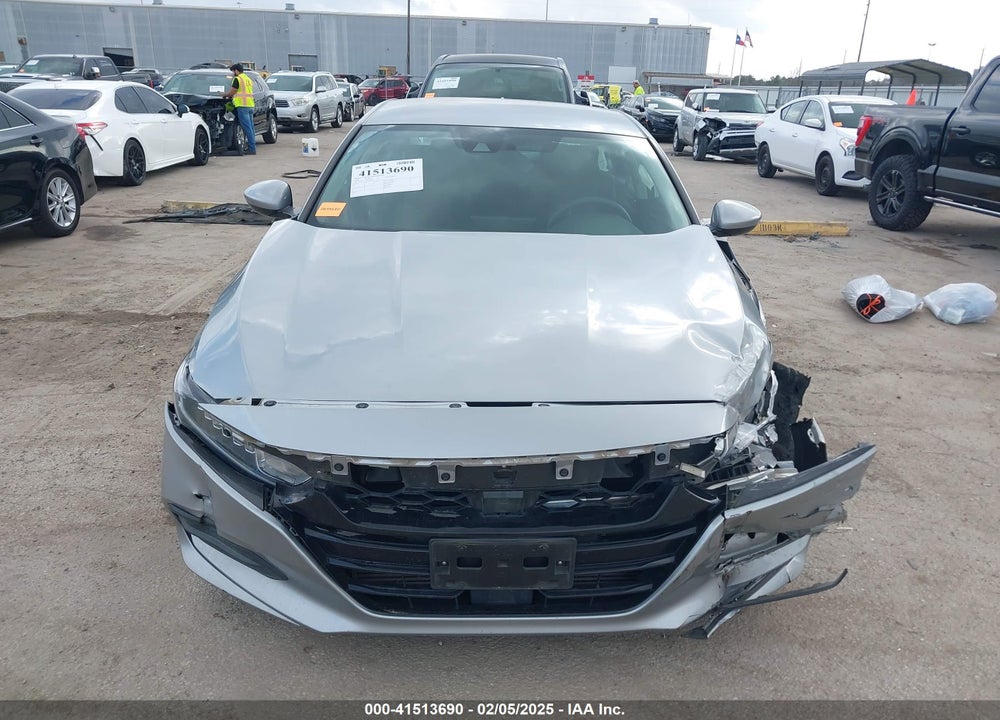 2019 HONDA ACCORD VIN: 1HGCV1F13KA072068