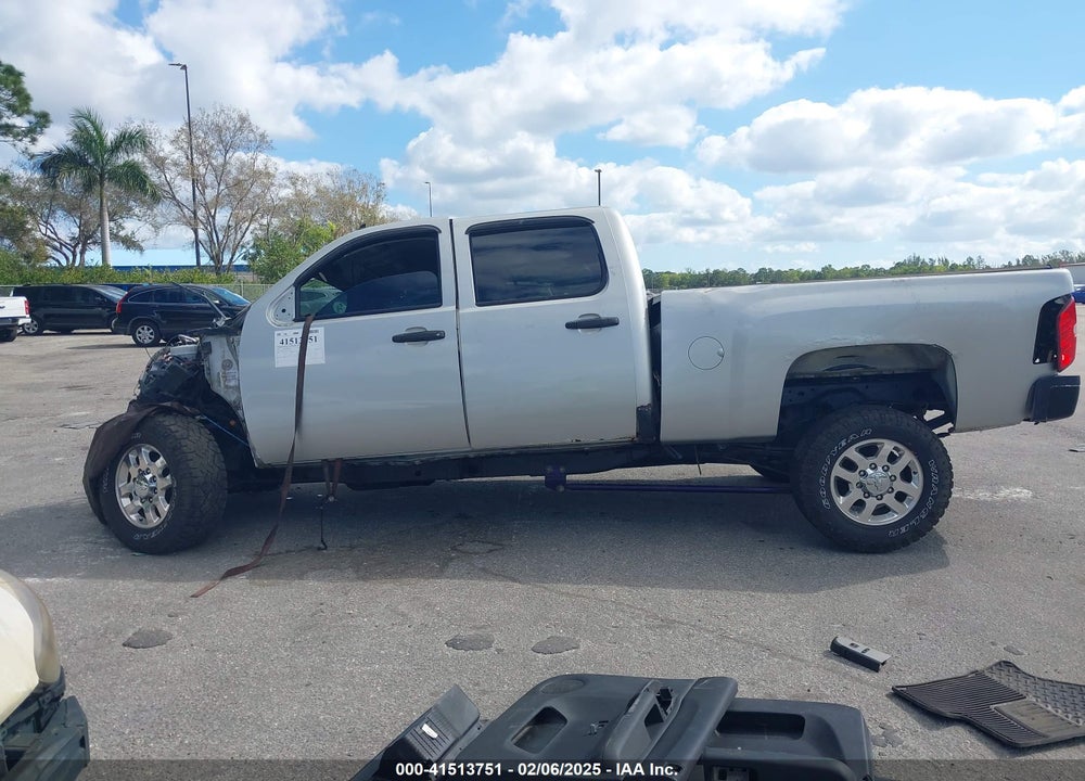 2011 CHEVROLET SILVERADO 2500HD LT VIN: 1GC1KXC87BF115641