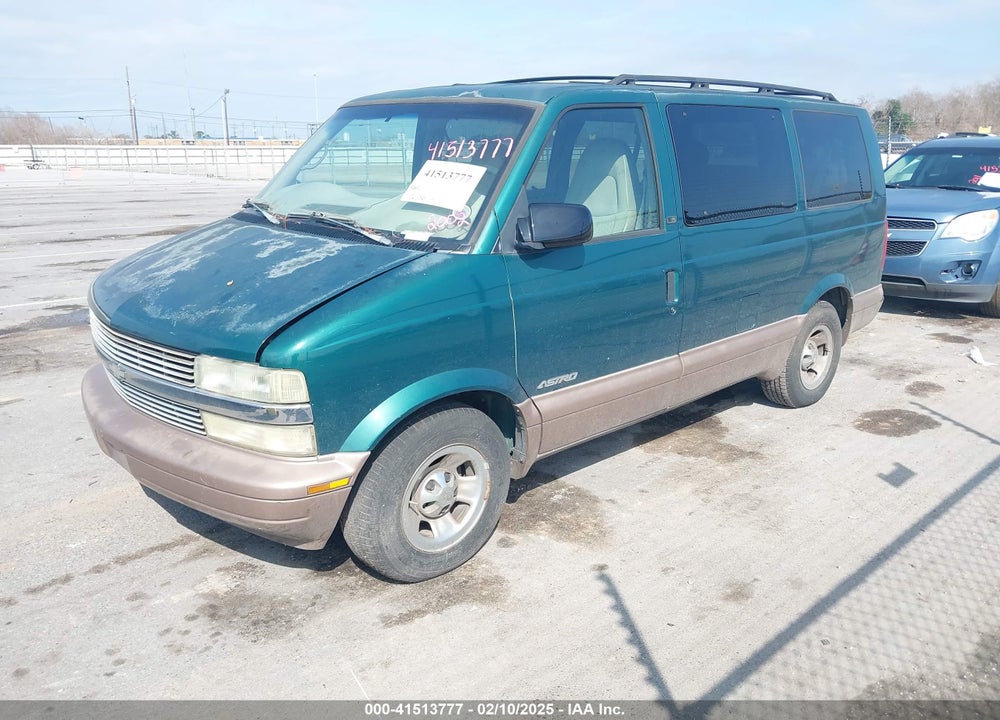 2002 CHEVROLET ASTRO LS VIN: 1GNDM19X12B109545