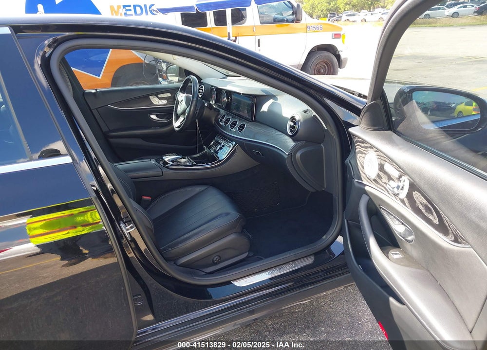 2017 MERCEDES-BENZ E 300 VIN: WDDZF4JB8HA083895