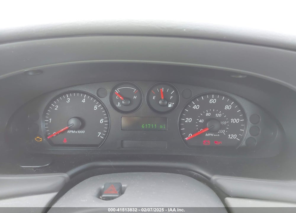 2005 FORD TAURUS SE VIN: 1FAFP53235A260576