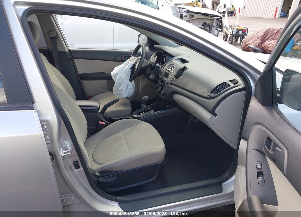 2010 KIA FORTE VIN: KNAFU4A2XA5054297