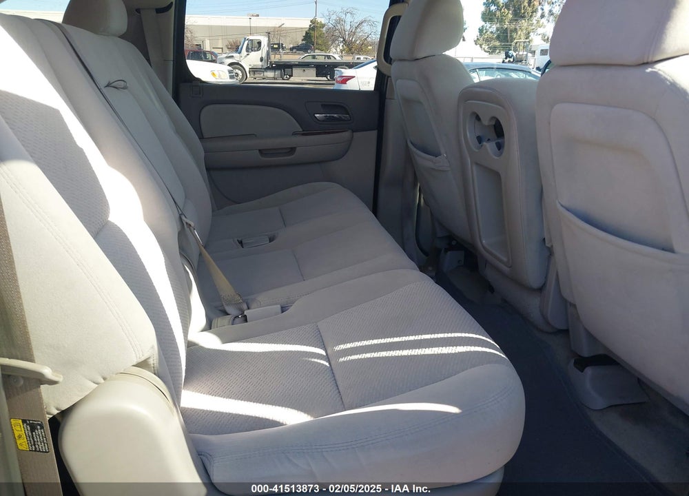 2007 GMC YUKON XL 1500 COMMERCIAL FLEET VIN: 1GKFC16057J227532