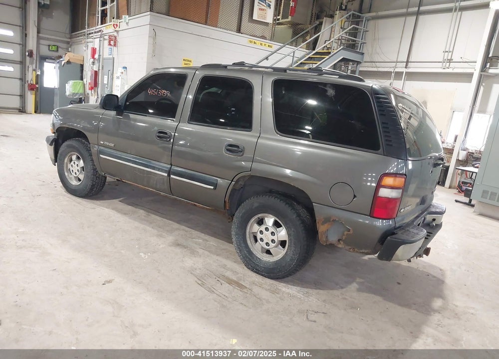 2001 CHEVROLET TAHOE LS VIN: 1GNEK13T11J227454
