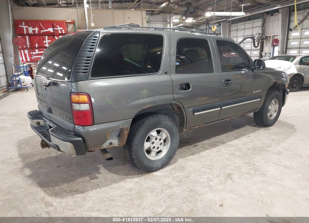 2001 CHEVROLET TAHOE LS VIN: 1GNEK13T11J227454