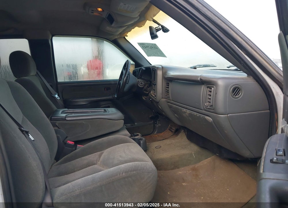 2003 CHEVROLET SILVERADO 1500 LS VIN: 2GCEK19T231411251