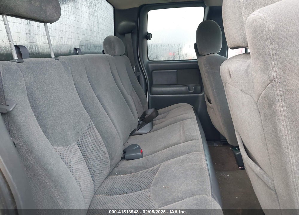 2003 CHEVROLET SILVERADO 1500 LS VIN: 2GCEK19T231411251