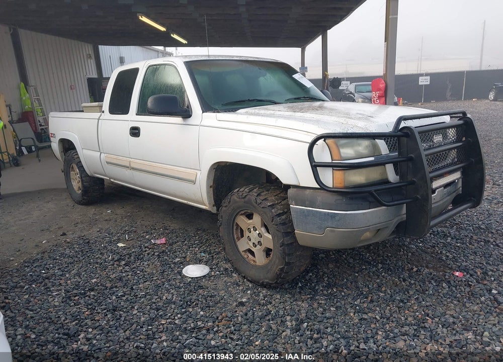 2003 CHEVROLET SILVERADO 1500 LS VIN: 2GCEK19T231411251