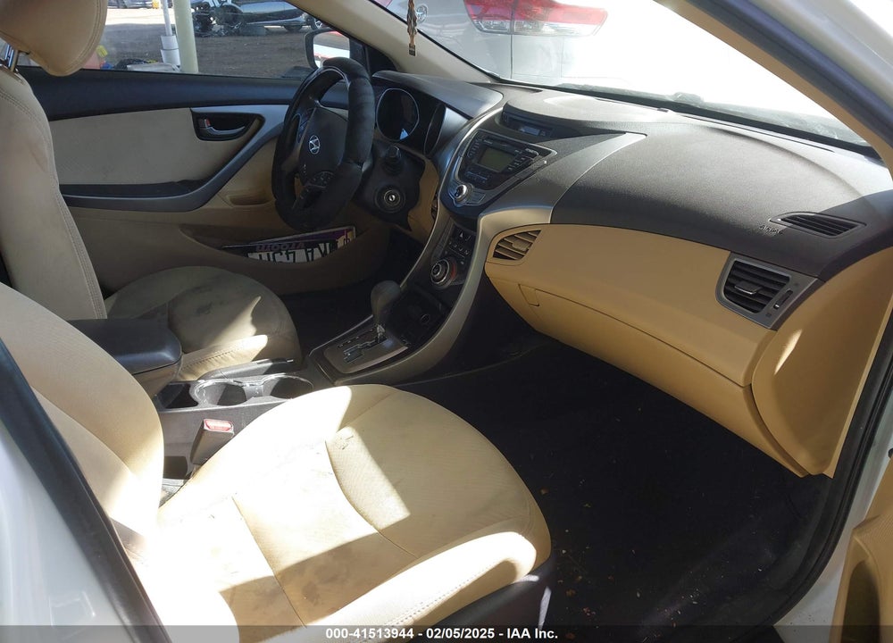 2013 HYUNDAI ELANTRA VIN: 5NPDH4AE0DH185722