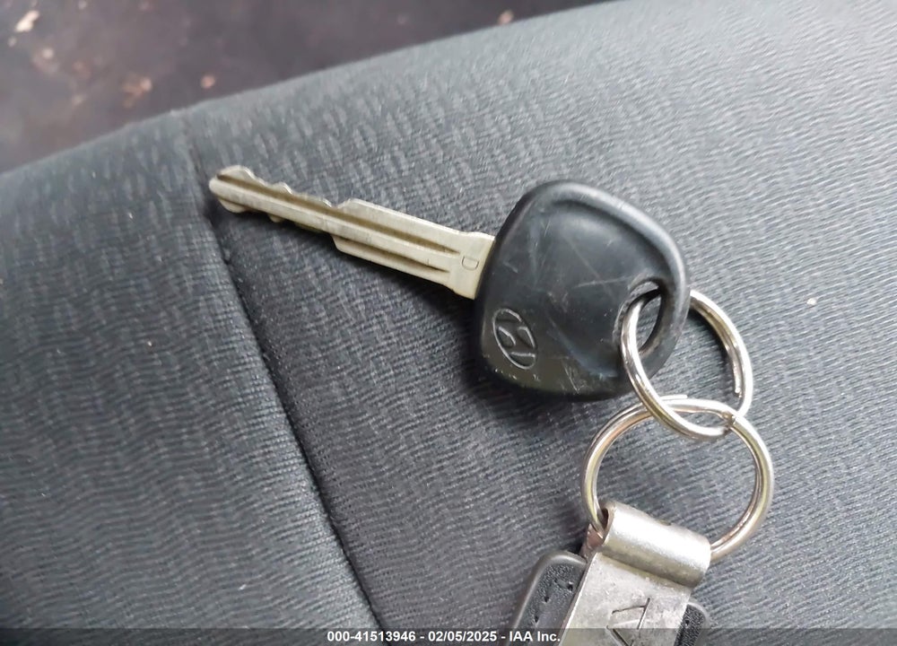 2008 HYUNDAI ELANTRA VIN: KMHDU46D68U501532