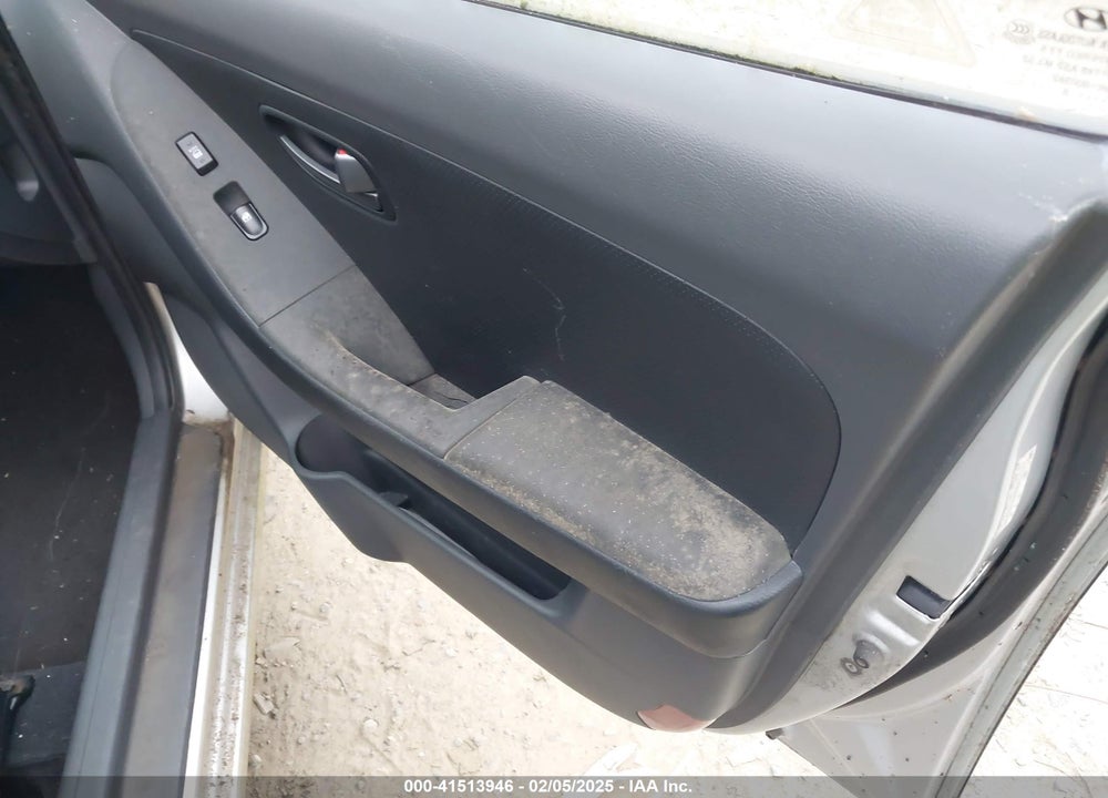 2008 HYUNDAI ELANTRA VIN: KMHDU46D68U501532