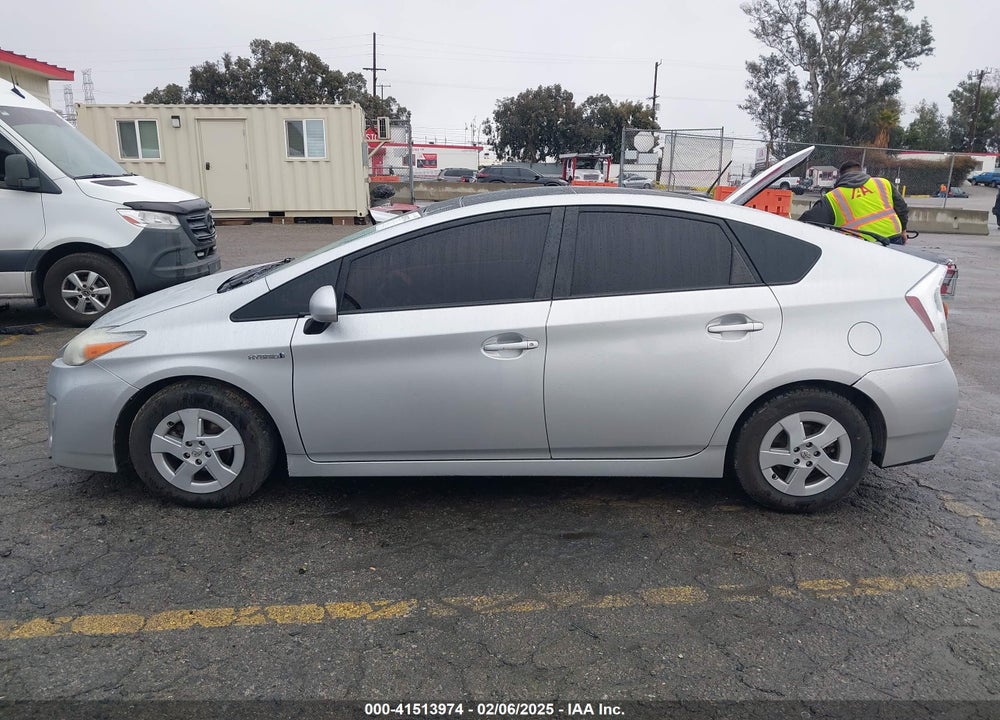 2011 TOYOTA PRIUS VIN: JTDKN3DU3B1452918