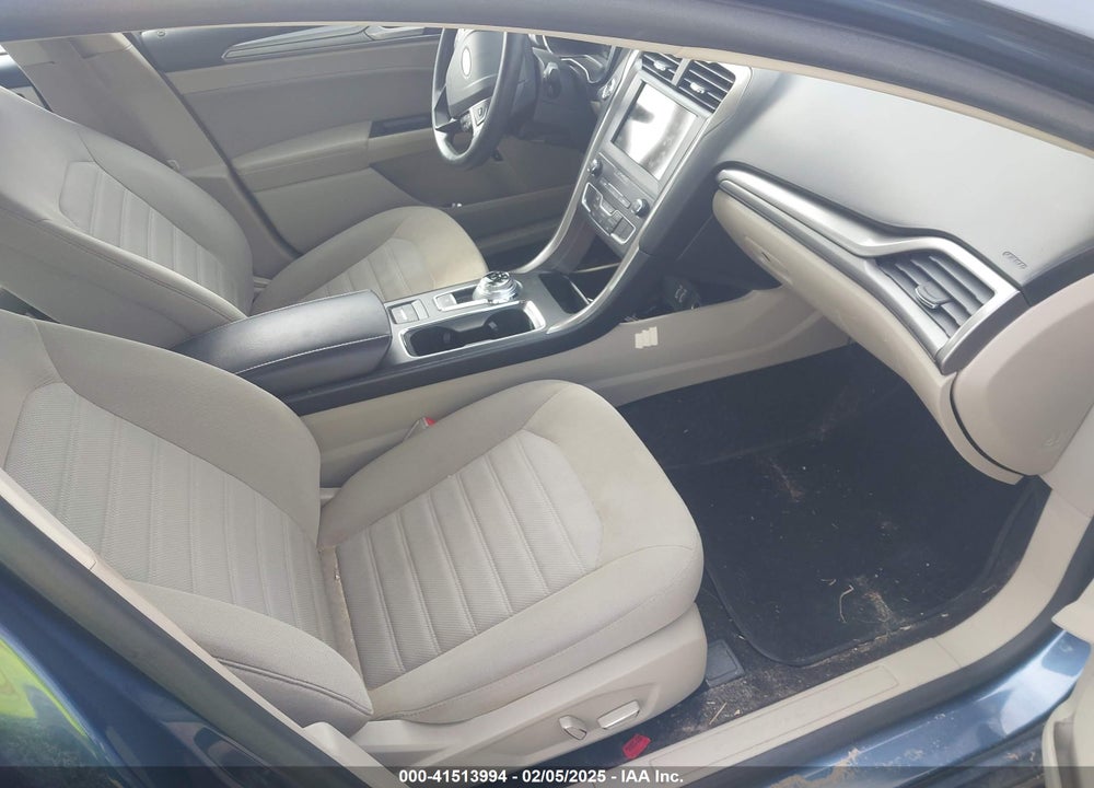 2019 FORD FUSION VIN: 3FA6P0LU3KR243704