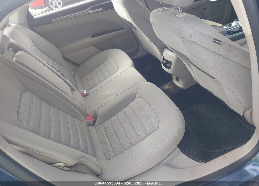 2019 FORD FUSION VIN: 3FA6P0LU3KR243704