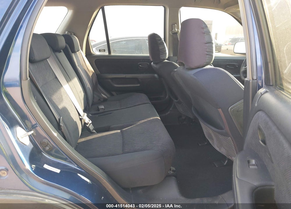 2005 HONDA CR-V LX VIN: SHSRD78565U312362