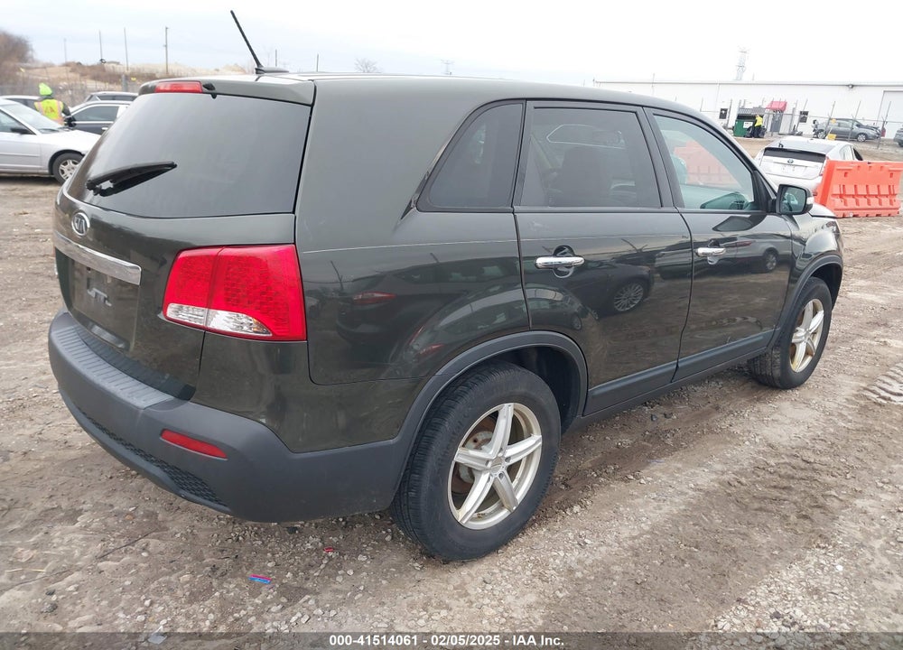 2012 KIA SORENTO LX VIN: 5XYKT4A10CG215388