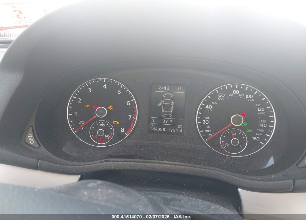 2013 VOLKSWAGEN PASSAT VIN: 1VWBP7A30DC112093