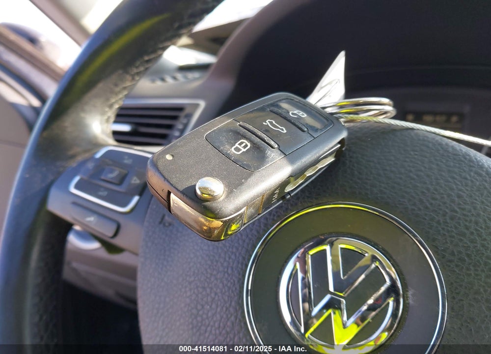 2014 VOLKSWAGEN PASSAT VIN: 1VWBN7A30EC086392