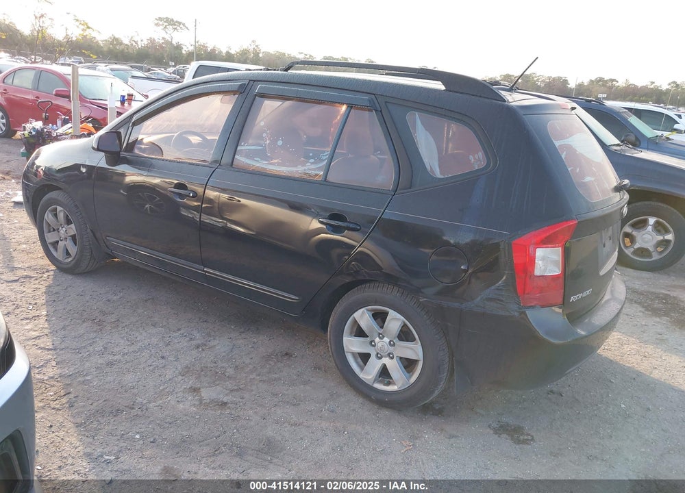 2009 KIA RONDO VIN: KNAFG528897221398