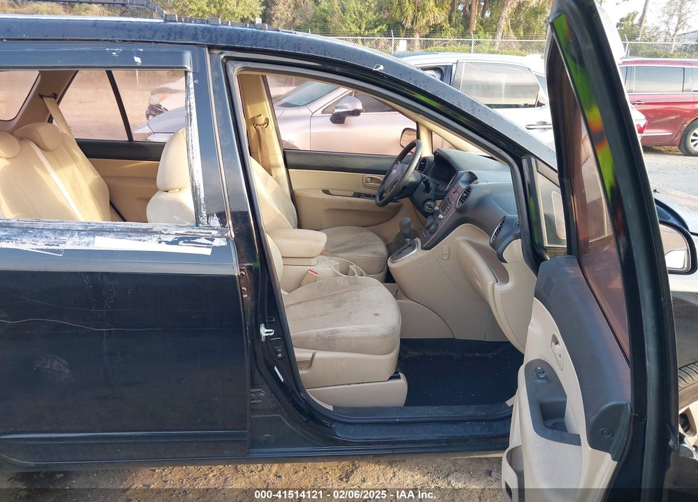 2009 KIA RONDO VIN: KNAFG528897221398