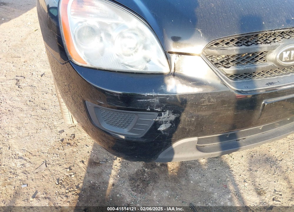 2009 KIA RONDO VIN: KNAFG528897221398