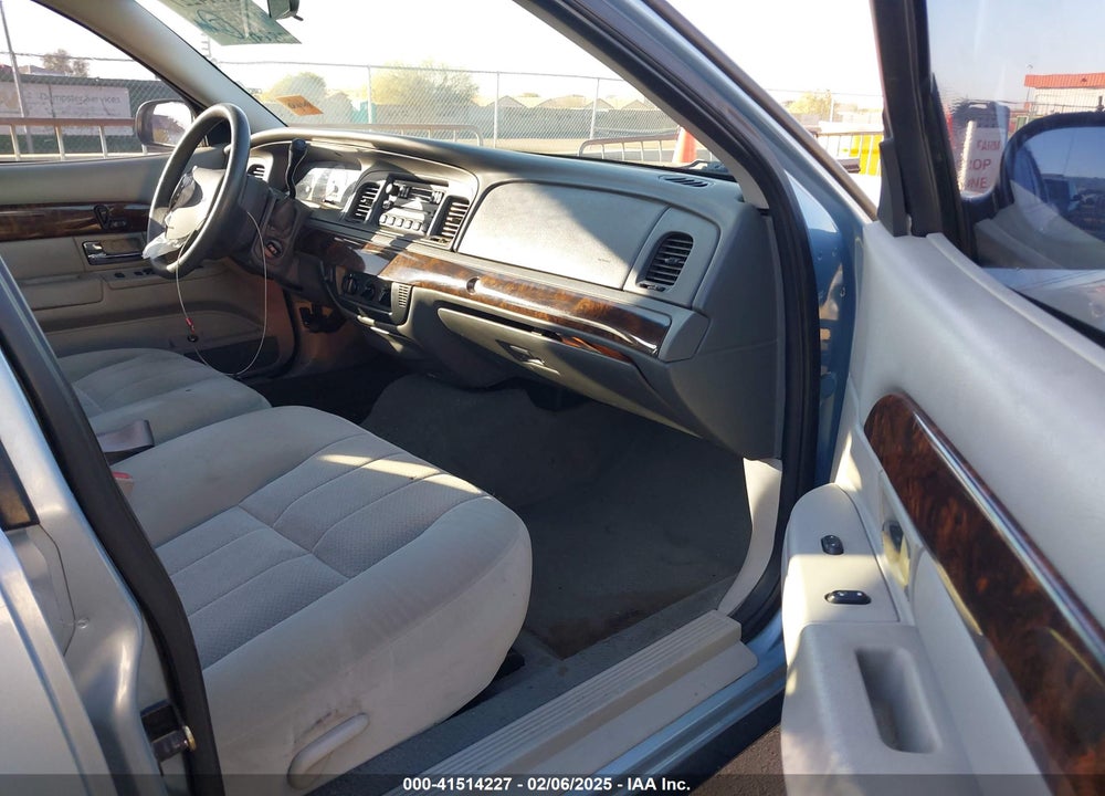 2005 MERCURY GRAND MARQUIS VIN: 2MEFM74W15X603259