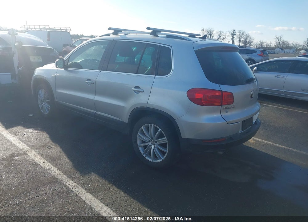 2013 VOLKSWAGEN TIGUAN SE VIN: WVGBV3AX6DW570929
