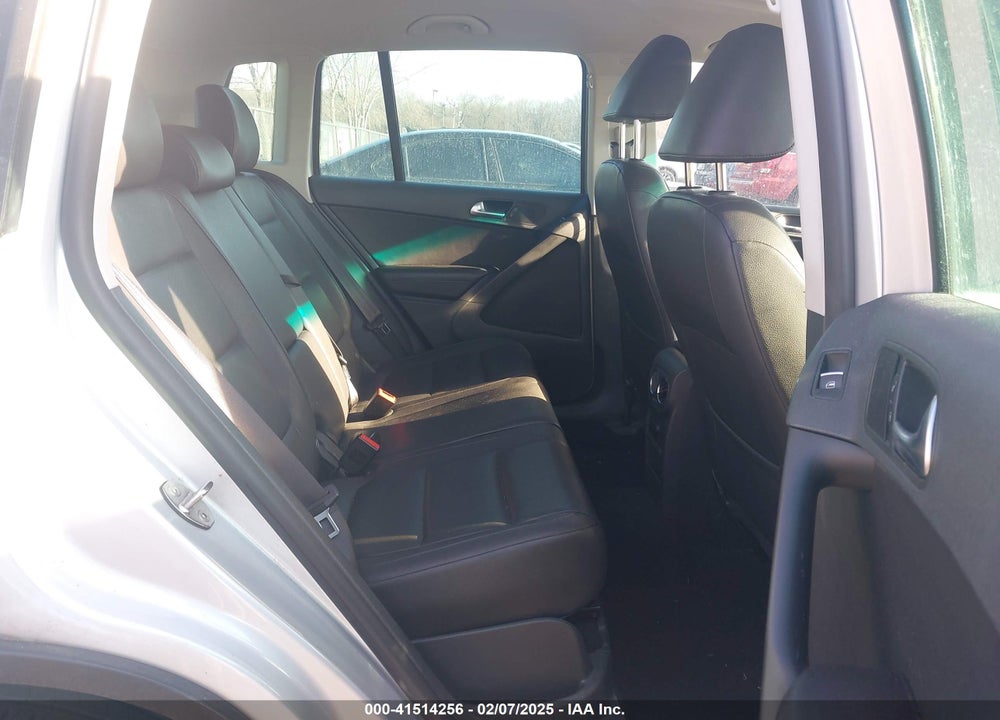 2013 VOLKSWAGEN TIGUAN SE VIN: WVGBV3AX6DW570929