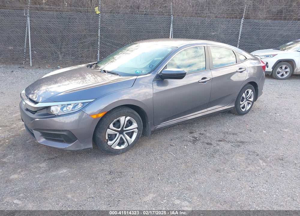 2018 HONDA CIVIC LX VIN: 2HGFC2F58JH520543