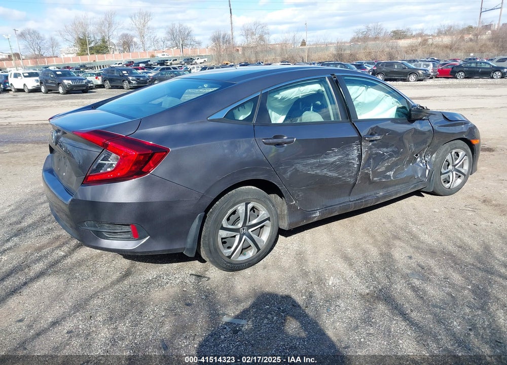 2018 HONDA CIVIC LX VIN: 2HGFC2F58JH520543