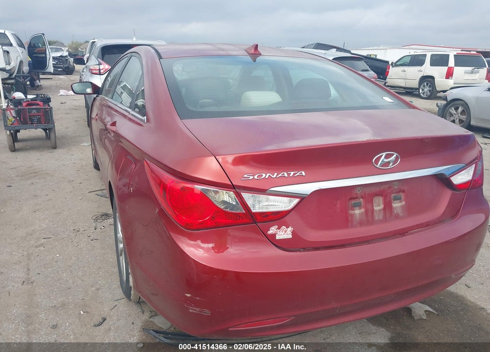 2013 HYUNDAI SONATA VIN: 5NPEB4AC5DH773183