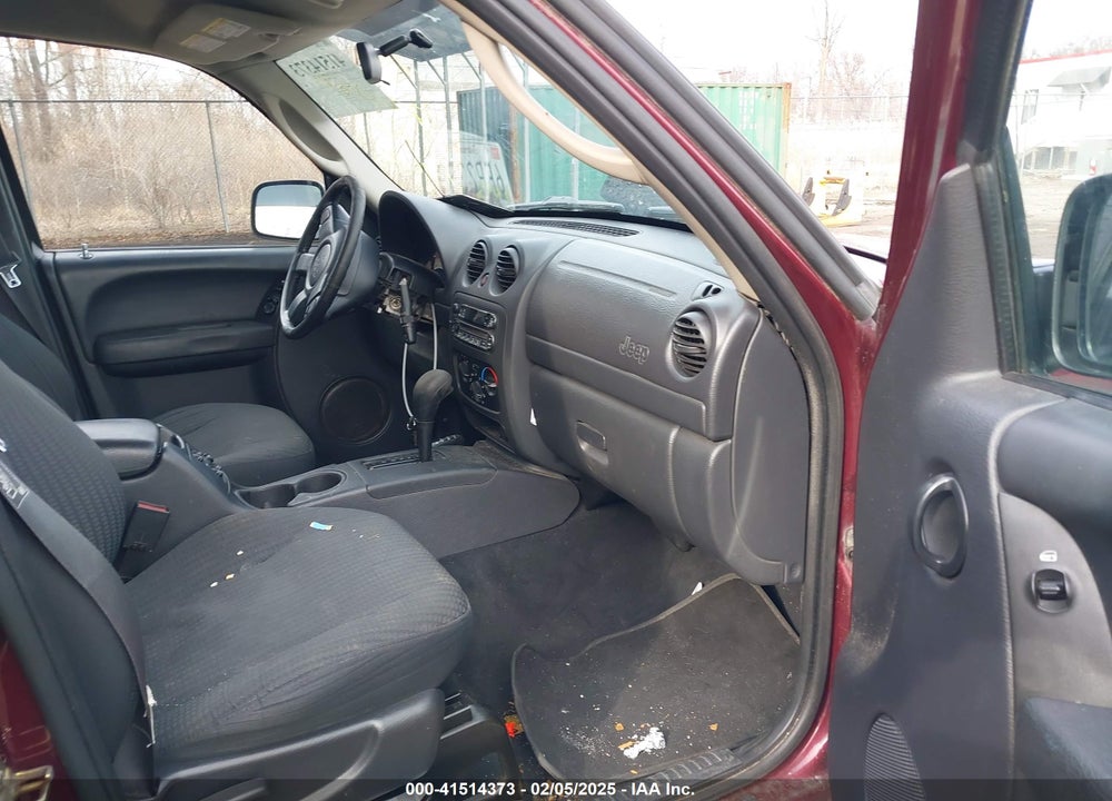 2003 JEEP LIBERTY SPORT VIN: 1J4GL48K03W678164