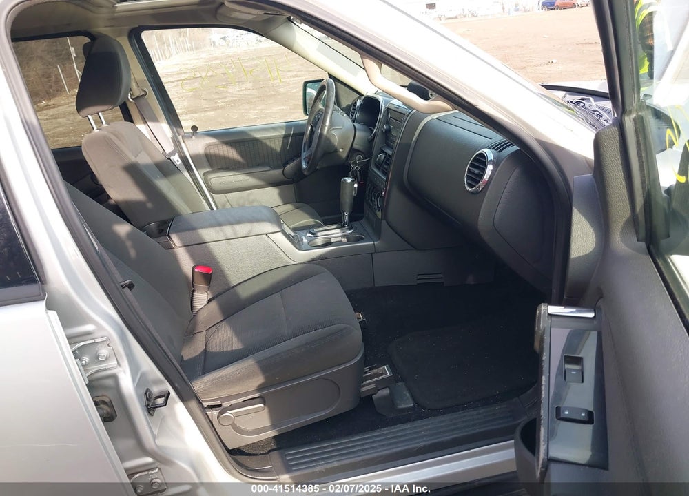 2009 FORD EXPLORER XLT VIN: 1FMEU73E99UA26169