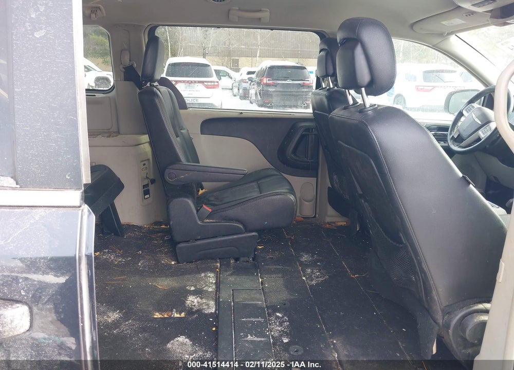 2014 CHRYSLER TOWN & COUNTRY TOURING VIN: 2C4RC1BG5ER468382