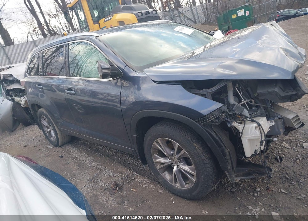 2015 TOYOTA HIGHLANDER XLE V6 VIN: 5TDJKRFH9FS140490