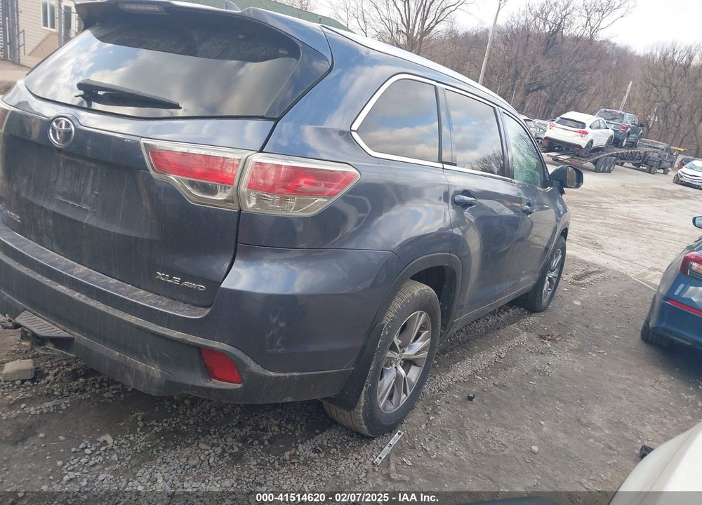 2015 TOYOTA HIGHLANDER XLE V6 VIN: 5TDJKRFH9FS140490