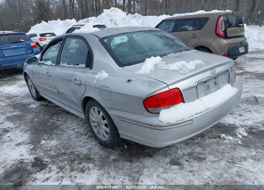 2004 HYUNDAI SONATA GLS/LX VIN: KMHWF35H54A993497