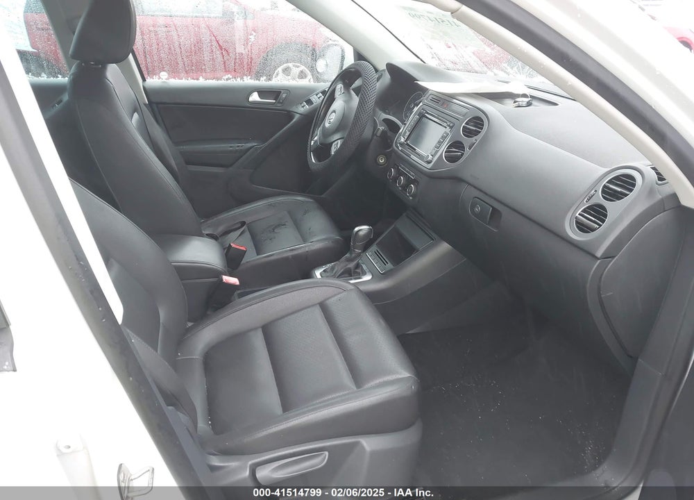 2012 VOLKSWAGEN TIGUAN SE VIN: WVGAV7AX3CW515226