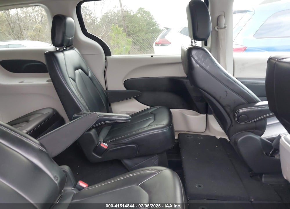 2023 CHRYSLER PACIFICA TOURING L VIN: 2C4RC1BGXPR625472