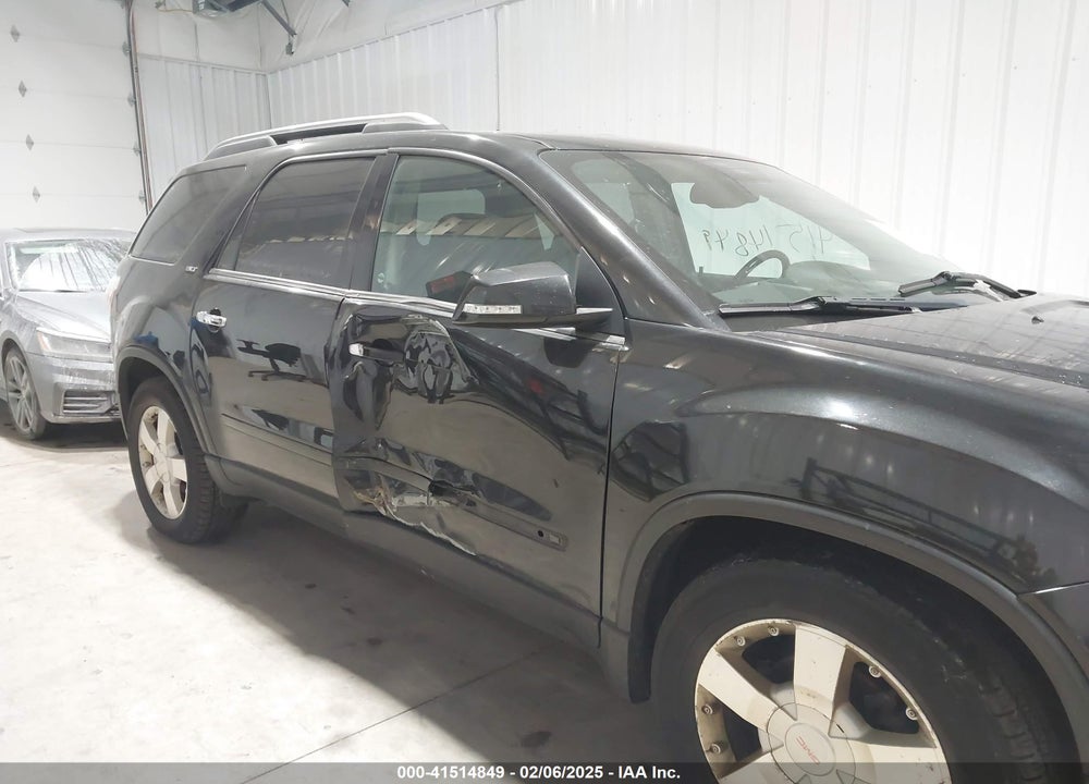 2008 GMC ACADIA SLT-2 VIN: 1GKEV33768J120221