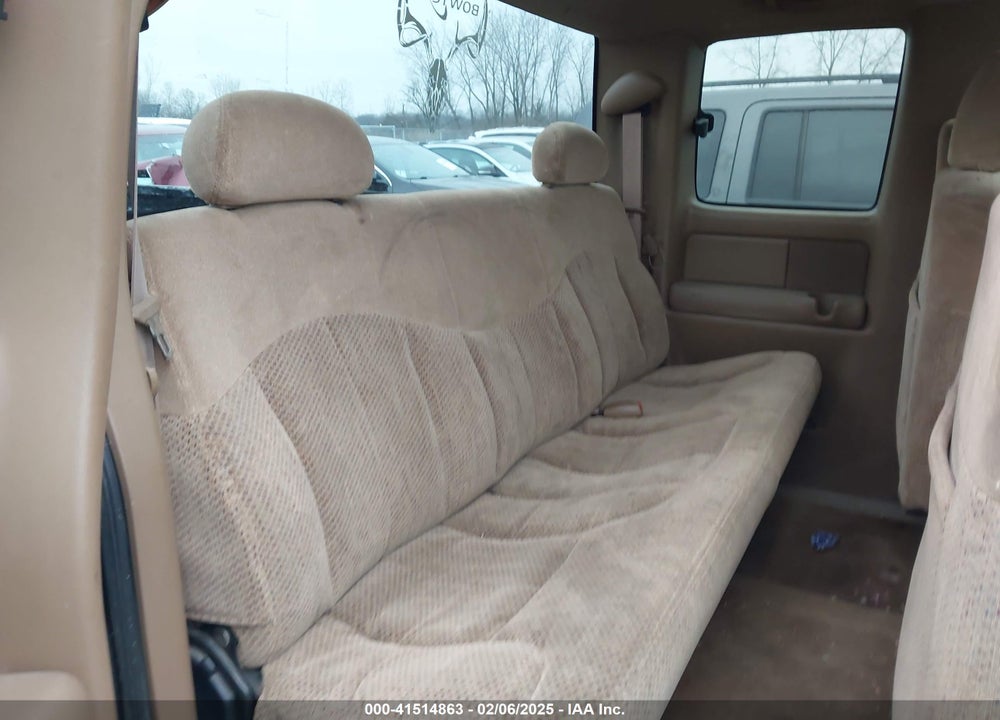 1999 CHEVROLET SILVERADO 1500 LS VIN: 1GCEK19T0XE115892