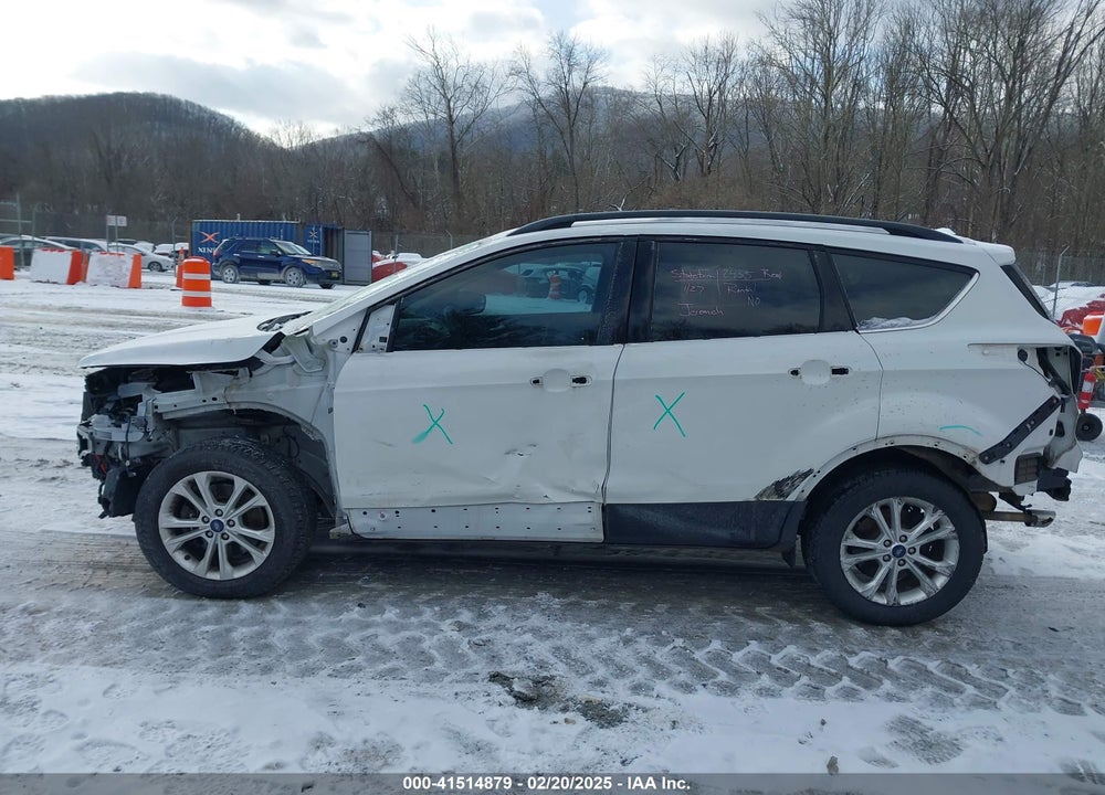 2018 FORD ESCAPE SE VIN: 1FMCU9GD8JUA39519