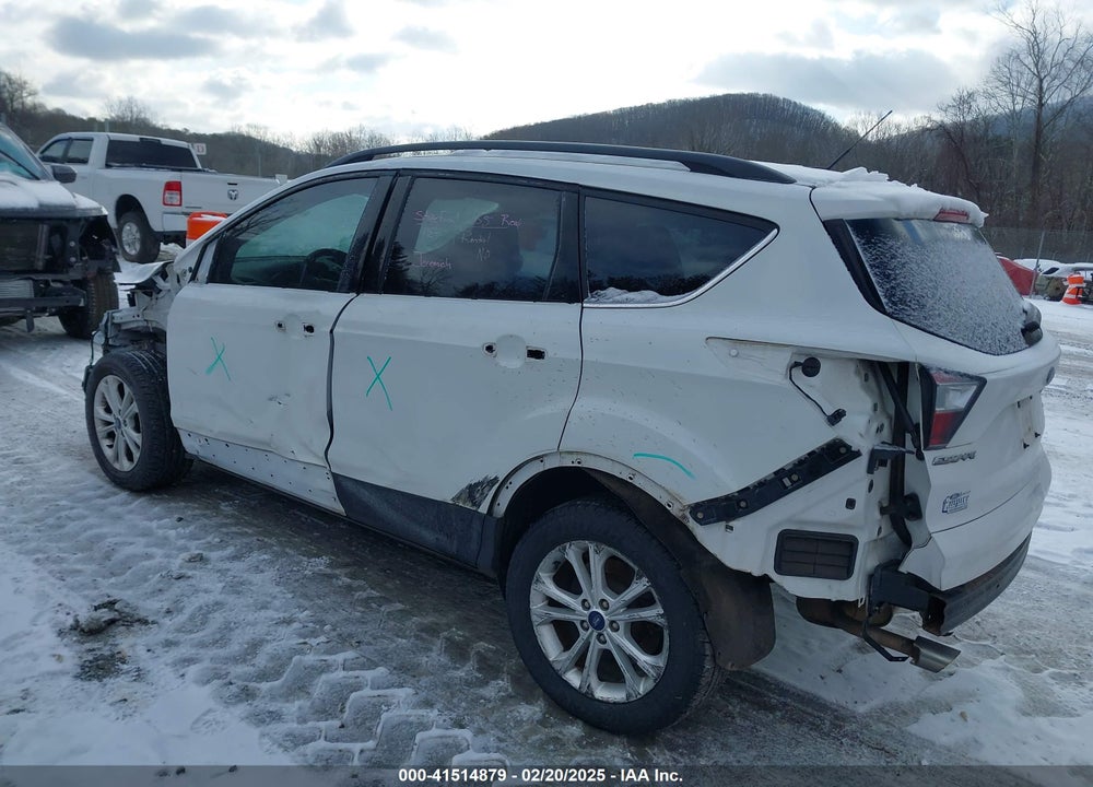 2018 FORD ESCAPE SE VIN: 1FMCU9GD8JUA39519