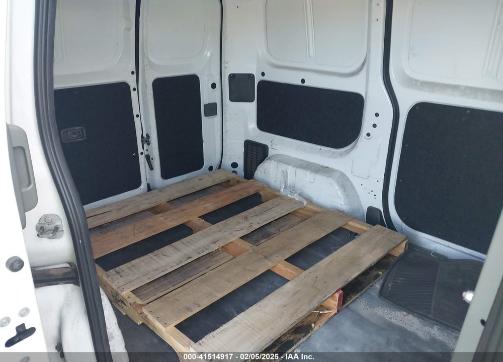 2019 NISSAN NV200 S VIN: 3N6CM0KN0KK698807