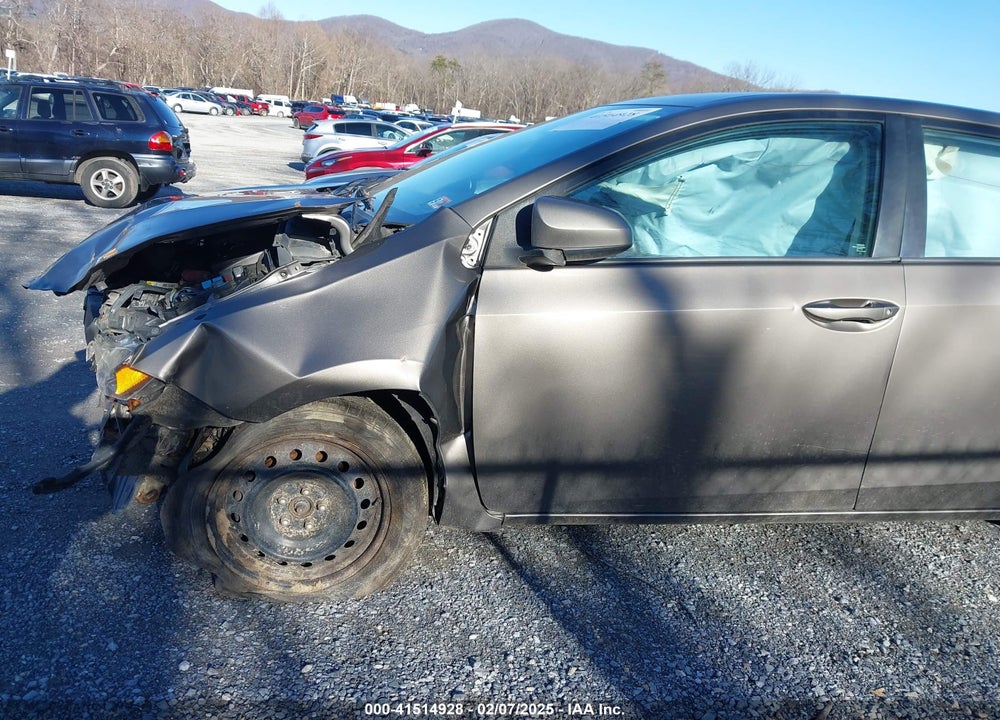 2018 TOYOTA COROLLA VIN: 5YFBURHE8JP753946