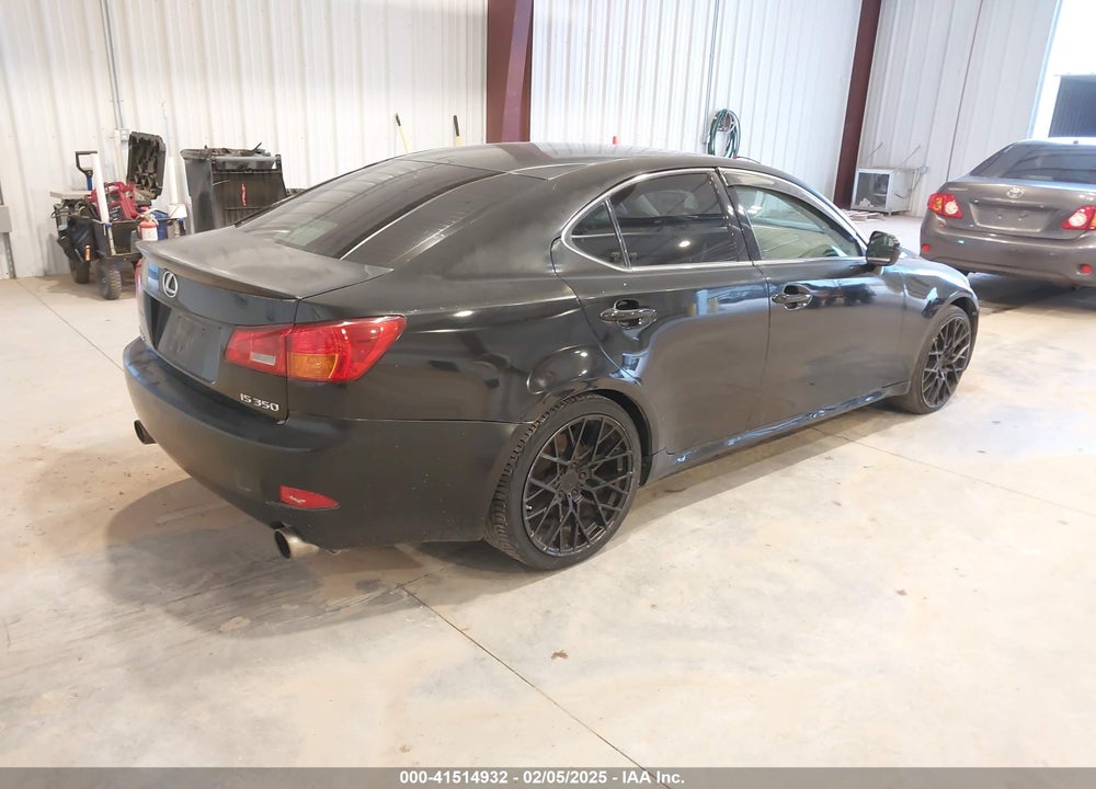 2006 LEXUS IS 350 VIN: JTHBE262565011326