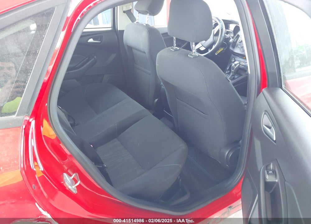 2016 FORD FOCUS SE VIN: 1FADP3F2XGL203936