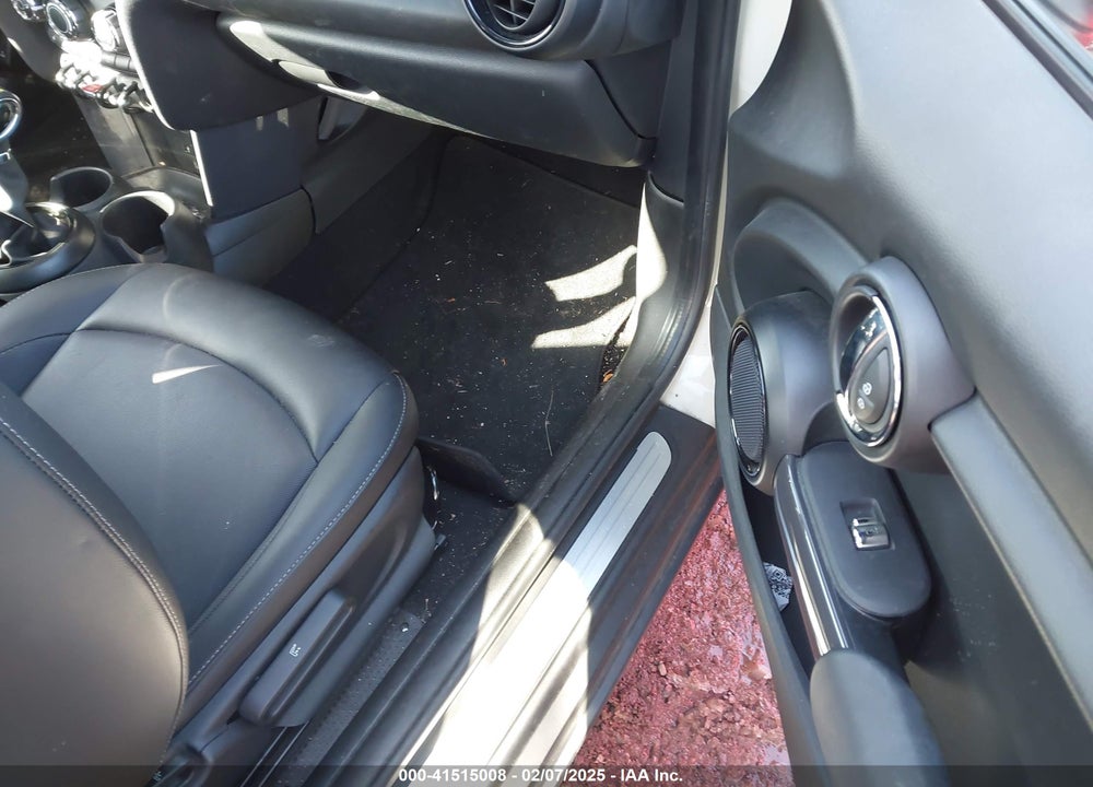 2019 MINI COOPER VIN: WMWXP5C54K2H96418