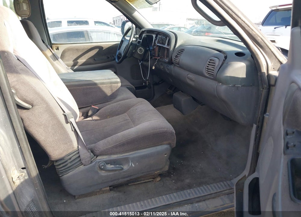 1999 DODGE TRUCK VIN: 3B7HD27Y5XM546895