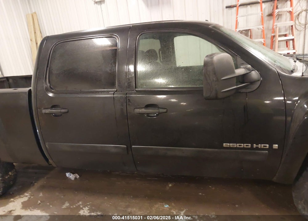 2007 CHEVROLET SILVERADO 2500HD VIN: 1GCHK23K37F565114